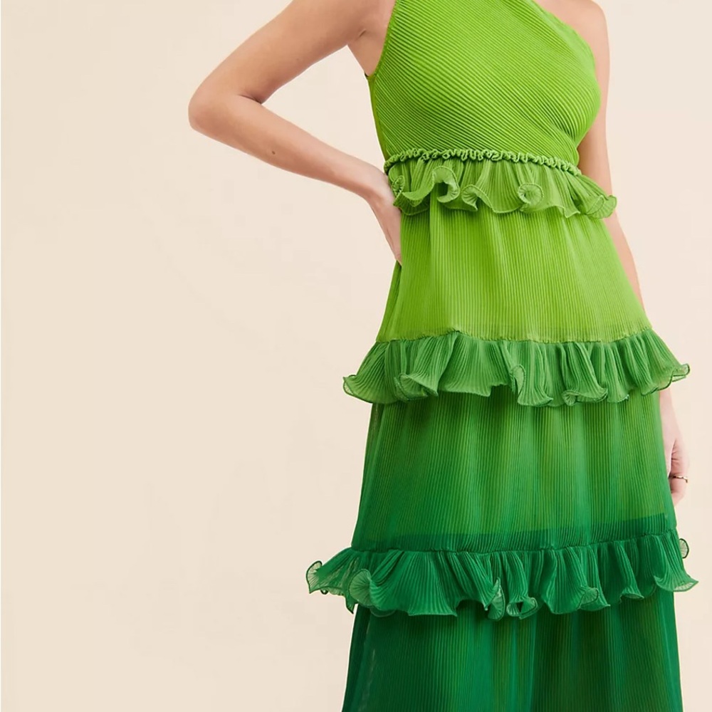 Chic Green Layered Midi Dress
